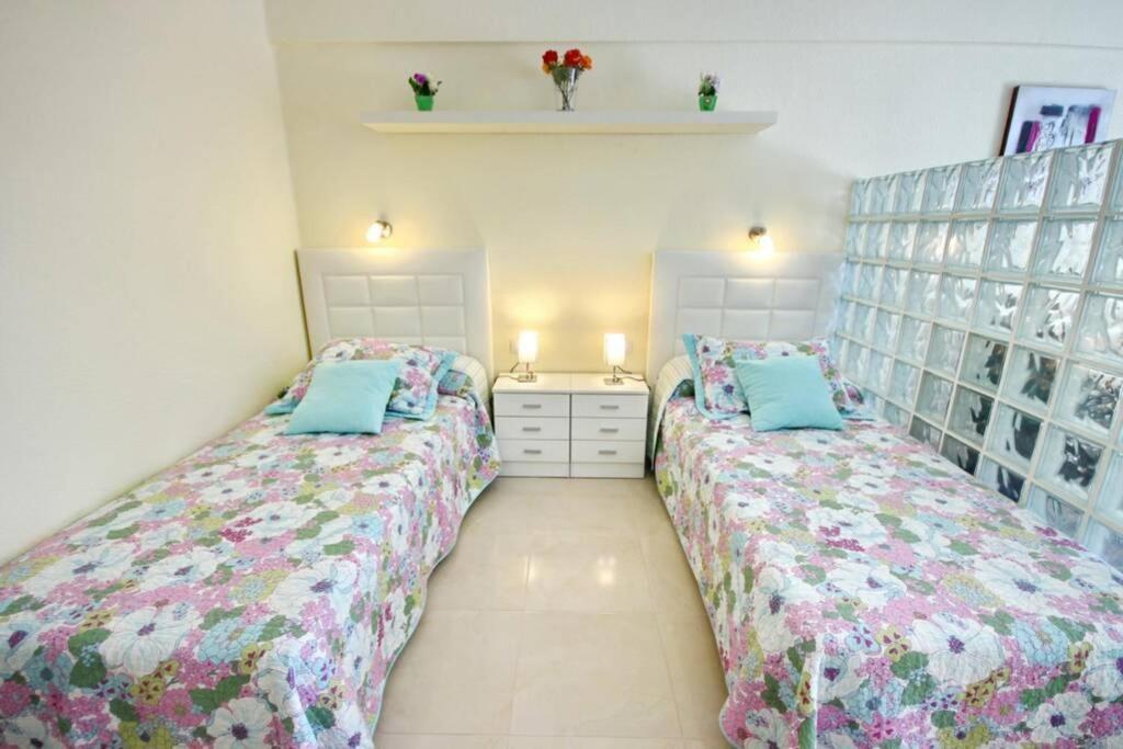 Studio In Beachfront Complex In El Duque Area, Costa Adeje Bagian luar foto
