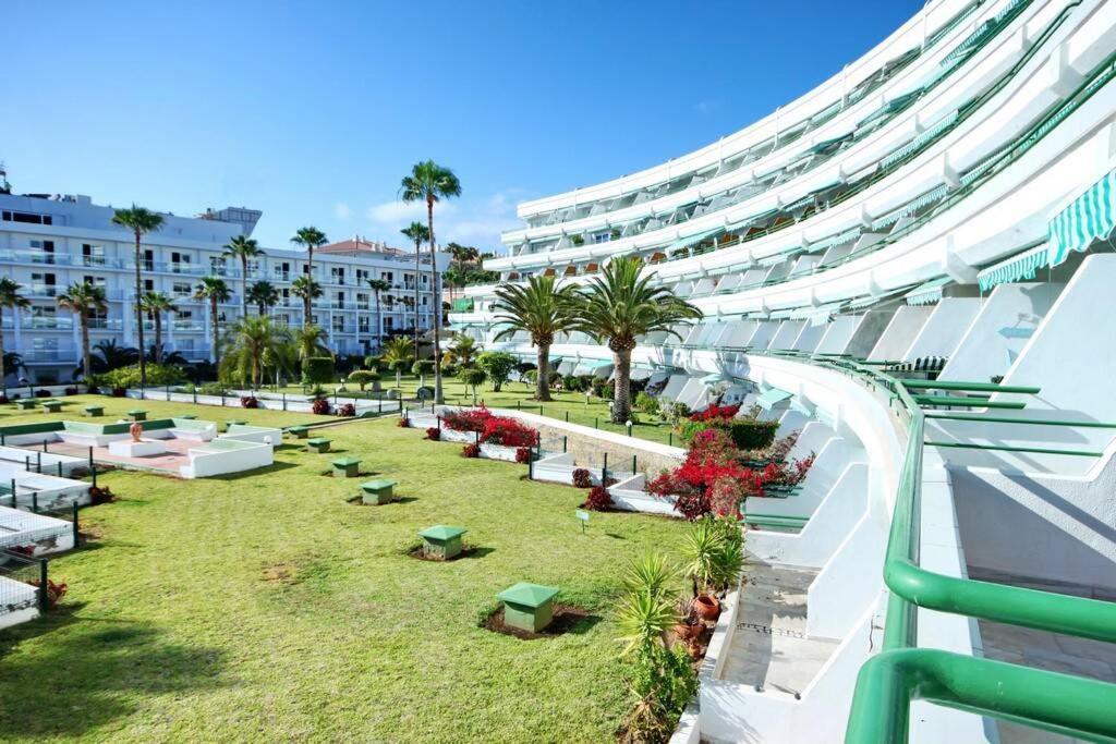 Studio In Beachfront Complex In El Duque Area, Costa Adeje Bagian luar foto